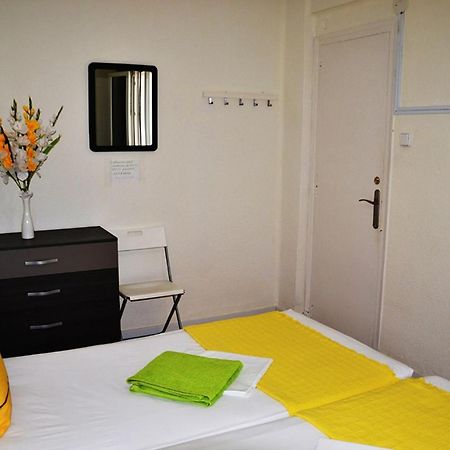 Double Cozy Room. Ruzafa - Perfect Place To Stay Valencia Exterior photo
